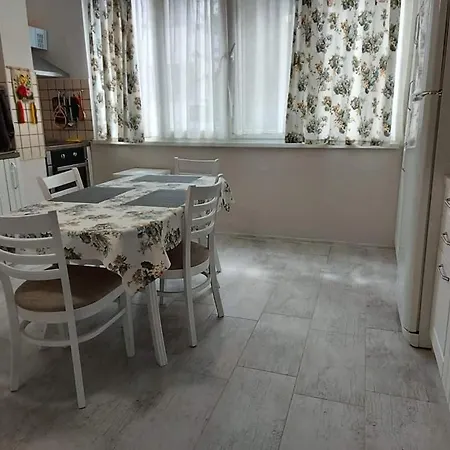 Apartment Sweet *